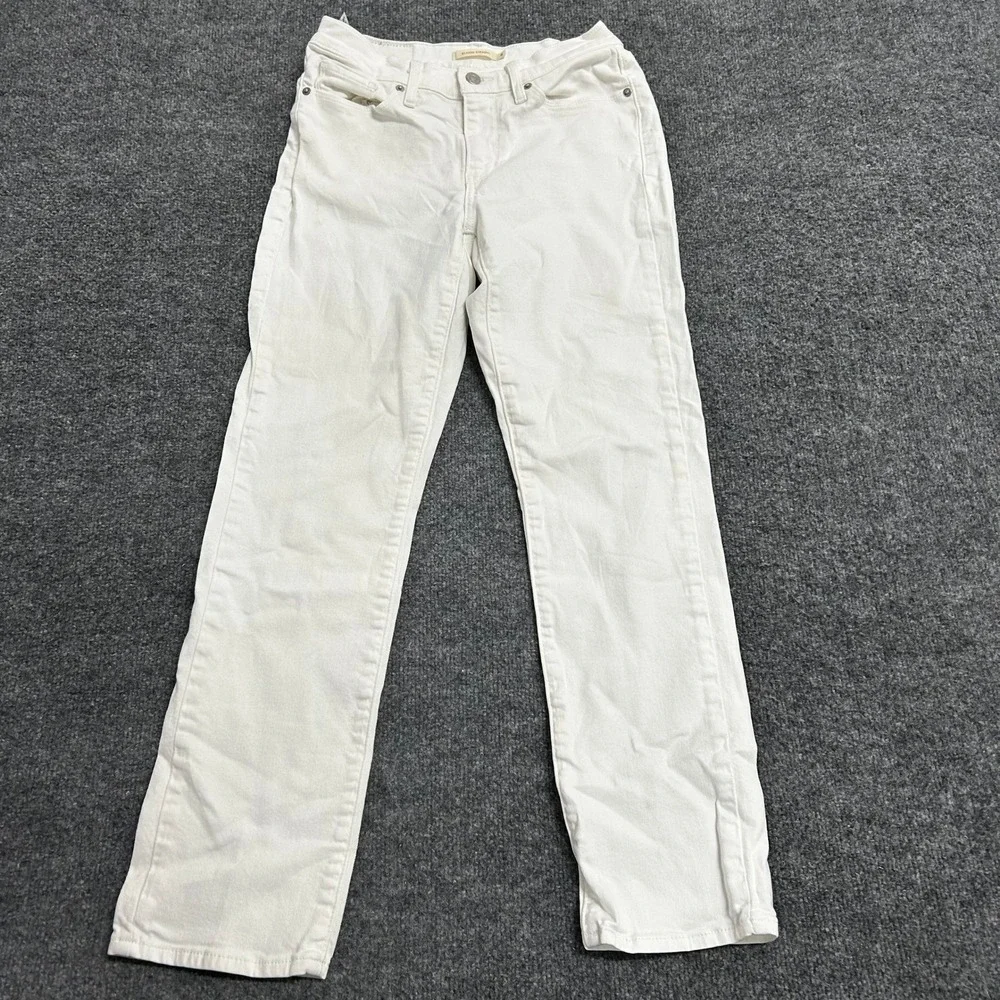 Levi's Jeans Womens Size 4 White Classic Straight Leg Mid Rise Denim Pants